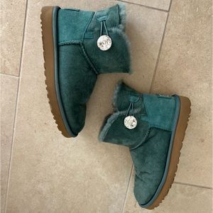 UGG blue teal boots rhinestone bling size 7